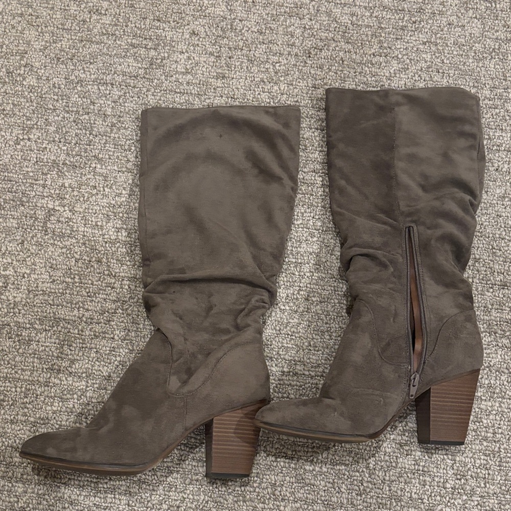 Women's Brown Suede Boots
